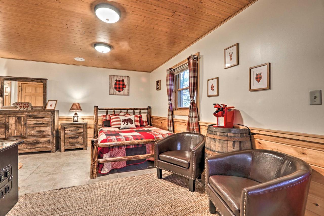 Villa Cozy Cabin With Hot Tub In The Heart Of Pigeon Forge Exterior foto